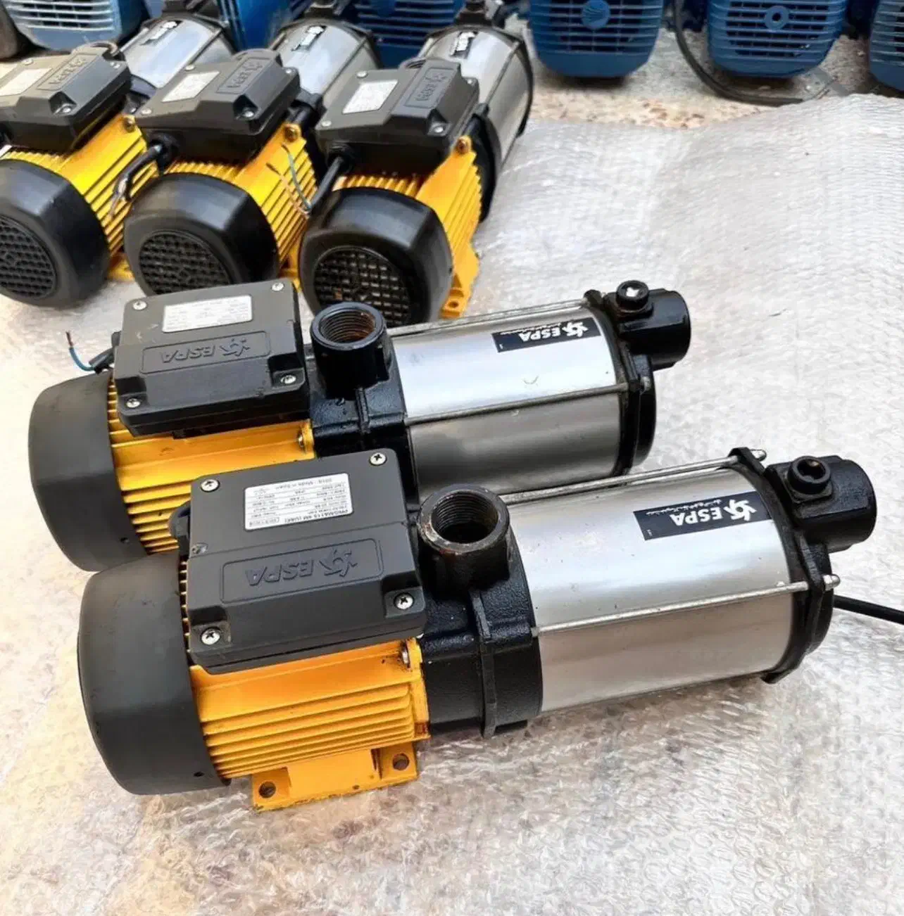 پمپ آب اسپانیایی اصل کاملا سایلنت|مصالح و تجهیزات ساختمان|عسلویه, |دیوار