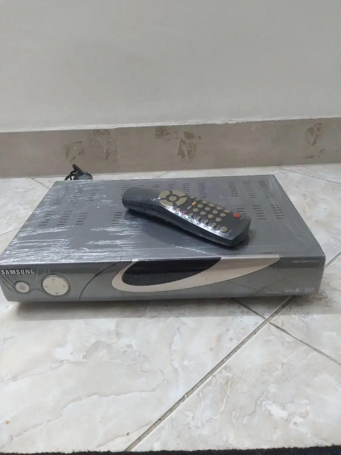 گیرنده دیجیتال سامسونگ اصلی عتیقه کولکسیونی|پخشکننده DVD و ویدیو|تهران, شهرک ولیعصر جنوبی|دیوار