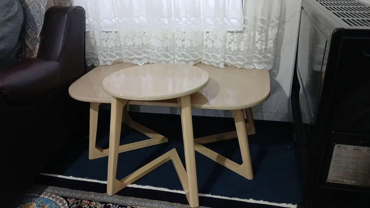 میز عسلی شیک بدون خش تمیز تمام چوب|مبلمان خانگی و میز عسلی|فرمهین, |دیوار