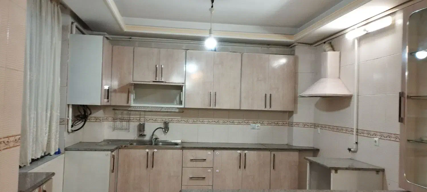 کابینت فلزی در حد نو|آب‌چکان و نظم‌دهنده ظروف|بروجرد, |دیوار