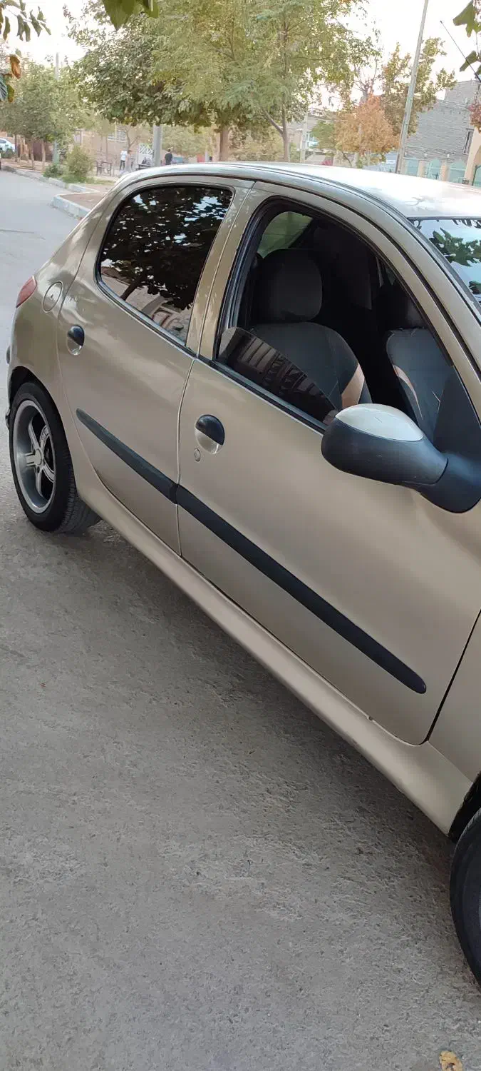 پژو ۲۰۶ مدل ۸۳|خودرو سواری و وانت|ورامین, ورامین|دیوار