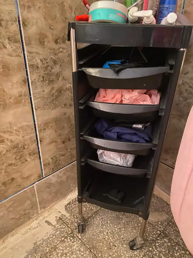 آرایشی|آرایشگاه و سالن‌های زیبایی|ایرانشهر, |دیوار