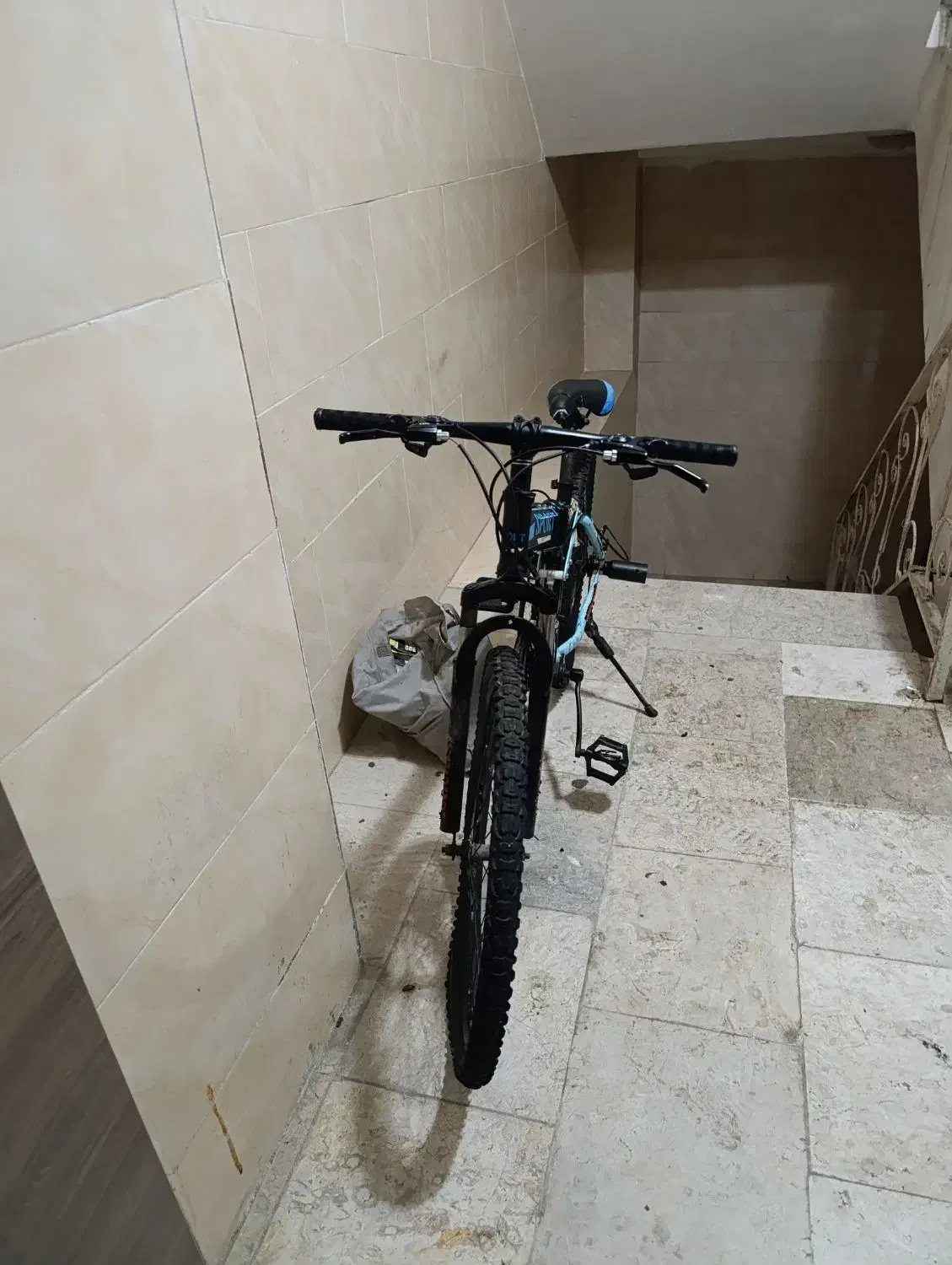 2 تا دوچرخه بزرگه سازش 24 کوچیکه سایز 18|دوچرخه، اسکیت، اسکوتر|بندرعباس, |دیوار