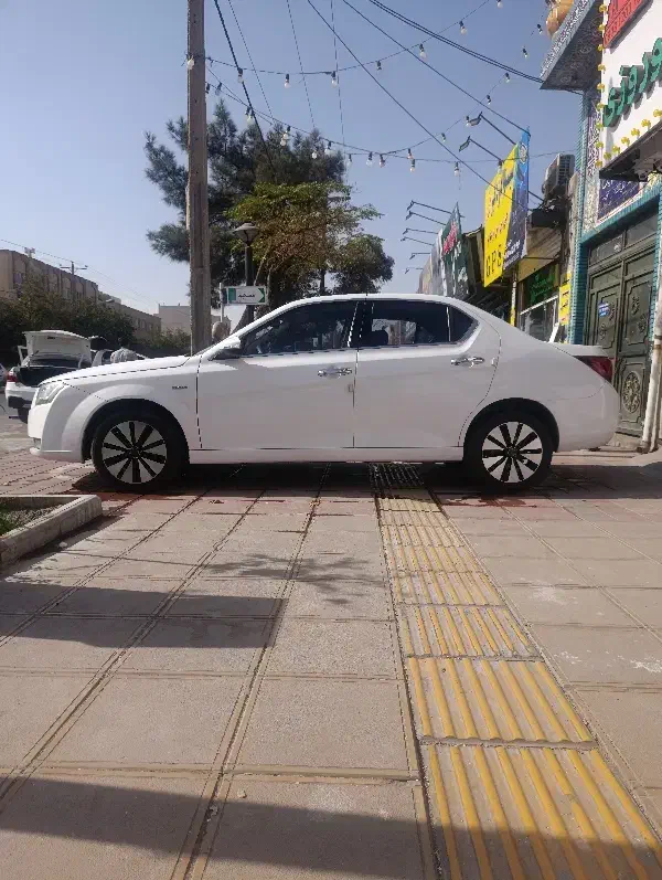 دنا پلاس تیپ 2 کم کار در حد صفر|خودرو سواری و وانت|مشهد, ادیب نیشابوری (شهرک غرب)|دیوار