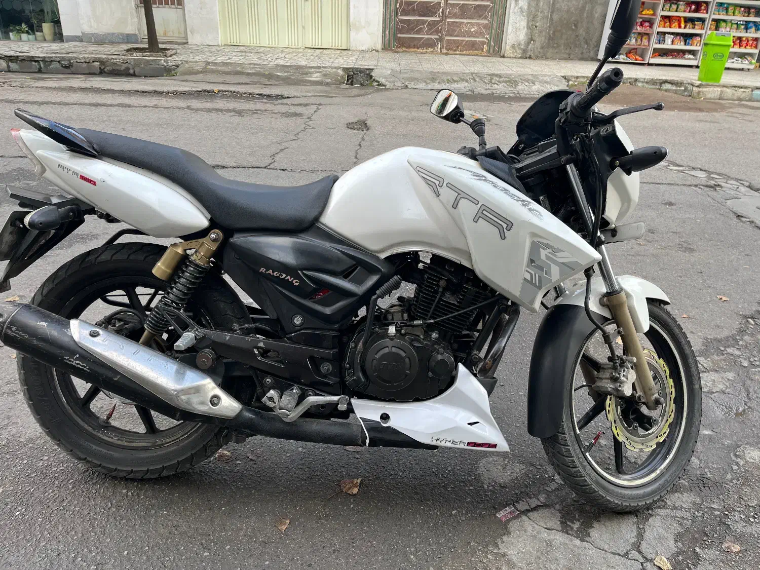 اپای سالم|موتورسیکلت|بابل, |دیوار