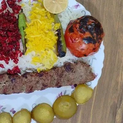 همکار خانم محدوده انقلاب جهت کار شستشو وتمیزی و...|استخدام خدمات فروشگاه و رستوران|خرم‌آباد, |دیوار