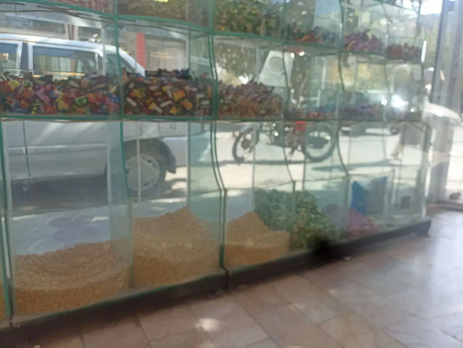 قفسه و دکور آجیل|فروشگاه و مغازه|مشهد, نیزه|دیوار