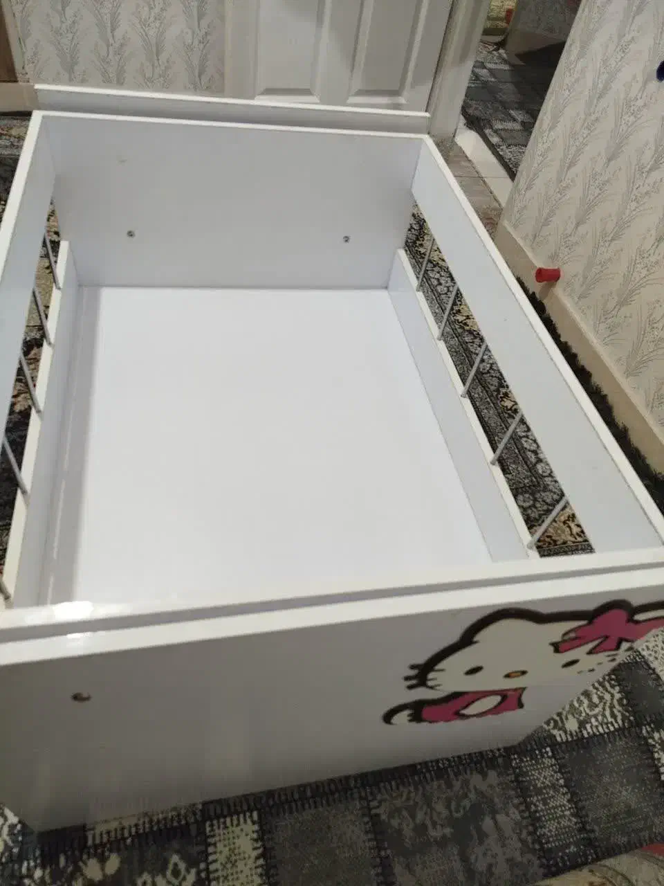 گهواره چوبی و پشه بند نوزادی روروئک|اسباب و اثاث بچه|ملایر, |دیوار