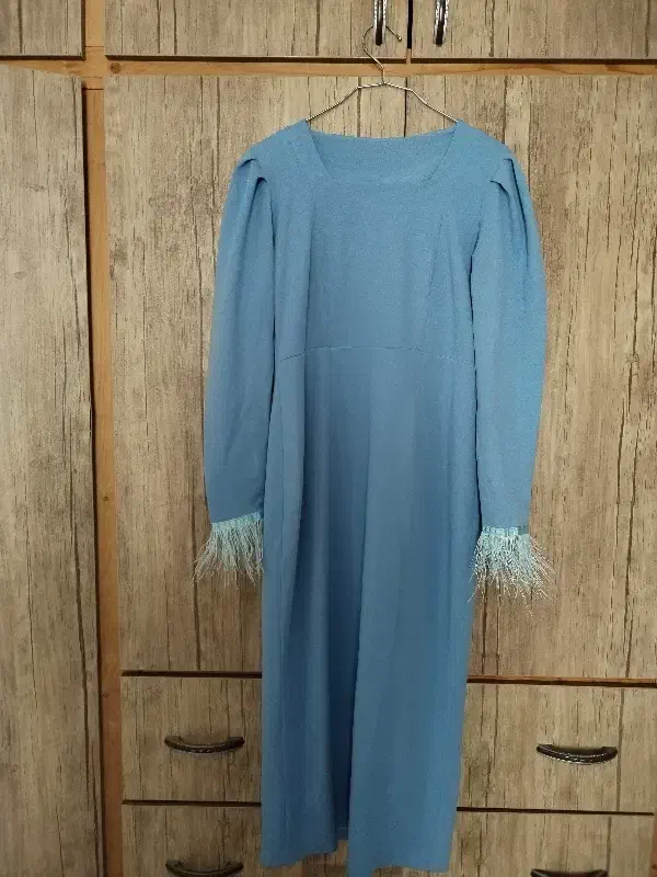 پیراهن کوتاه|لباس|گرگان, |دیوار