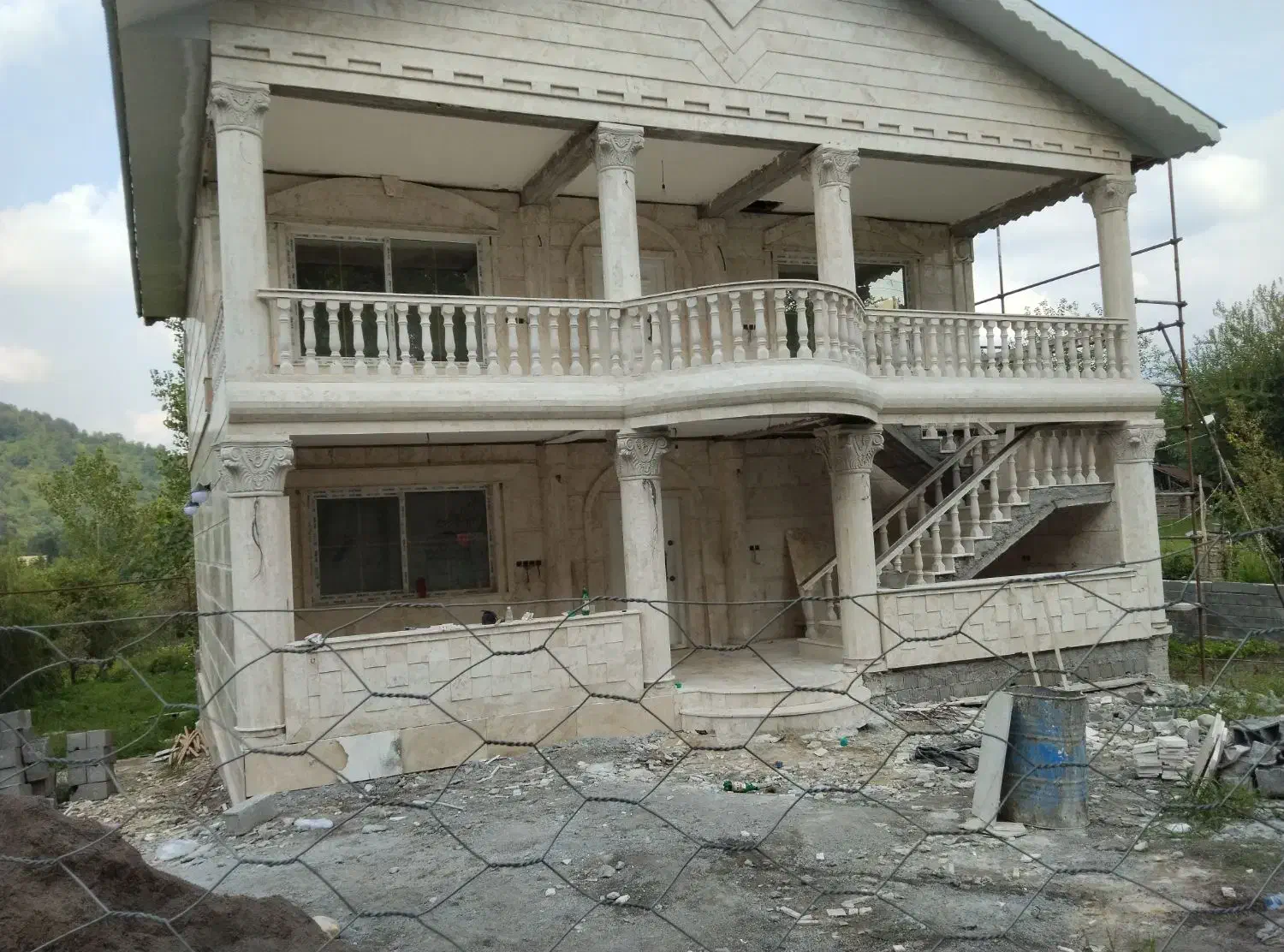 اجرای انواع نمای رومی کلاسیک و مخلوط|خدمات پیشه و مهارت|رشت, باهنر|دیوار