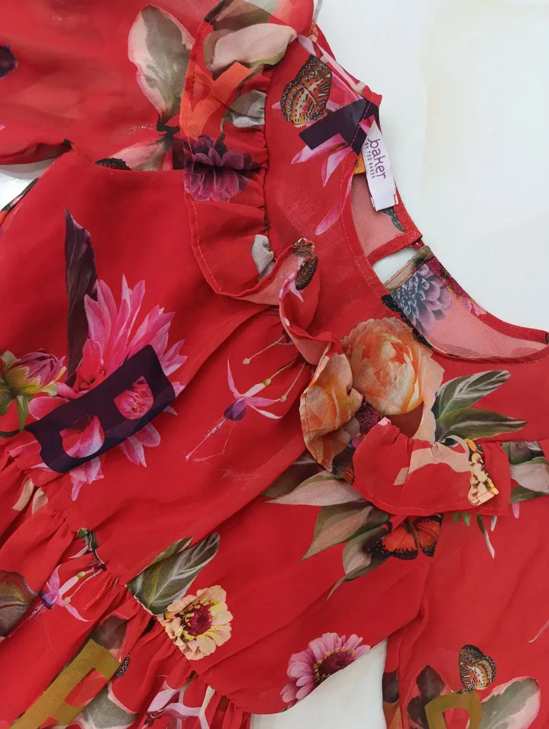 لباس دخترانه ۶سال|کفش و لباس بچه|پره‌سر, |دیوار