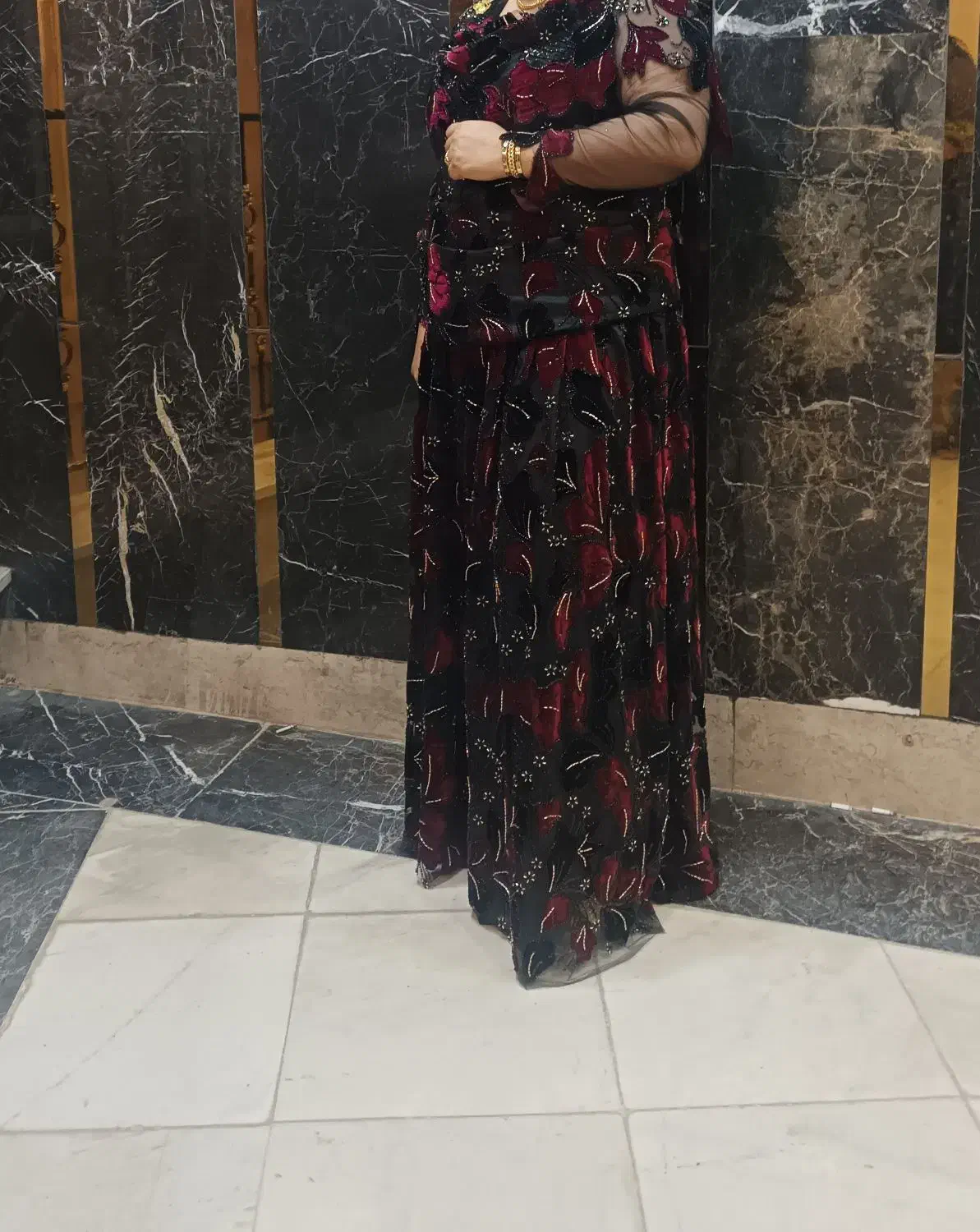 لباس سقزی|لباس|سنندج, |دیوار