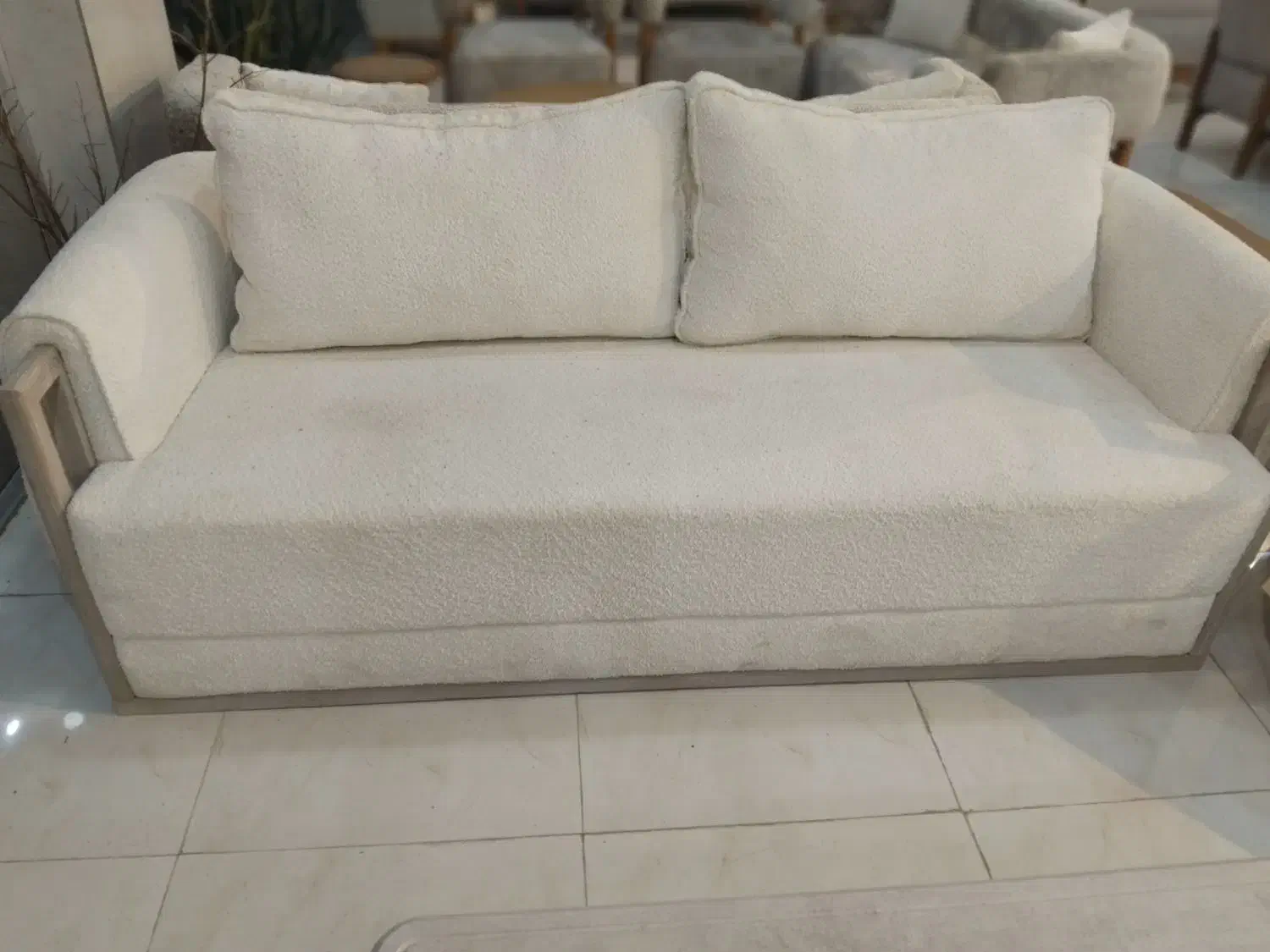 فروش انواع مبل های سلطنتی فقط 45 میلیون|مبلمان خانگی و میز عسلی|شوشتر, |دیوار