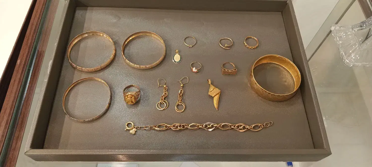 طلاهای نو تمیز فقط ۳ و ۴ درصد|جواهرات|تهران, عبدل‌آباد|دیوار