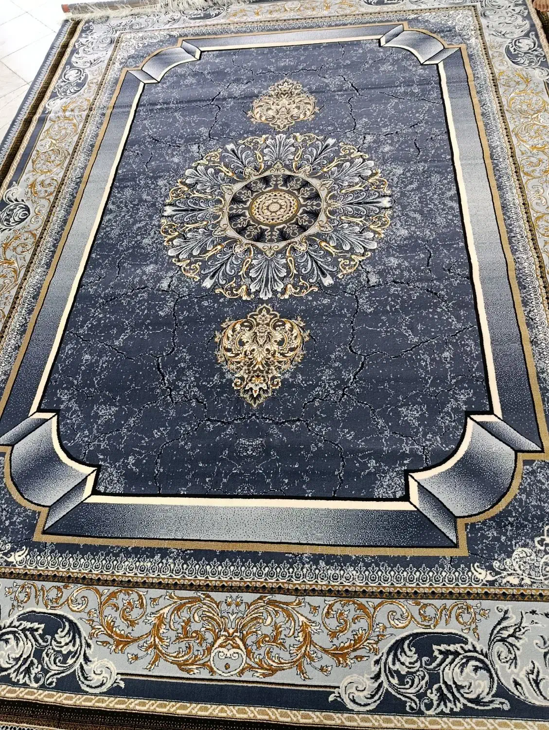 فرش طرح سنگ 700شانه تراکم2550 سورمه ای|فرش|زاهدان, |دیوار