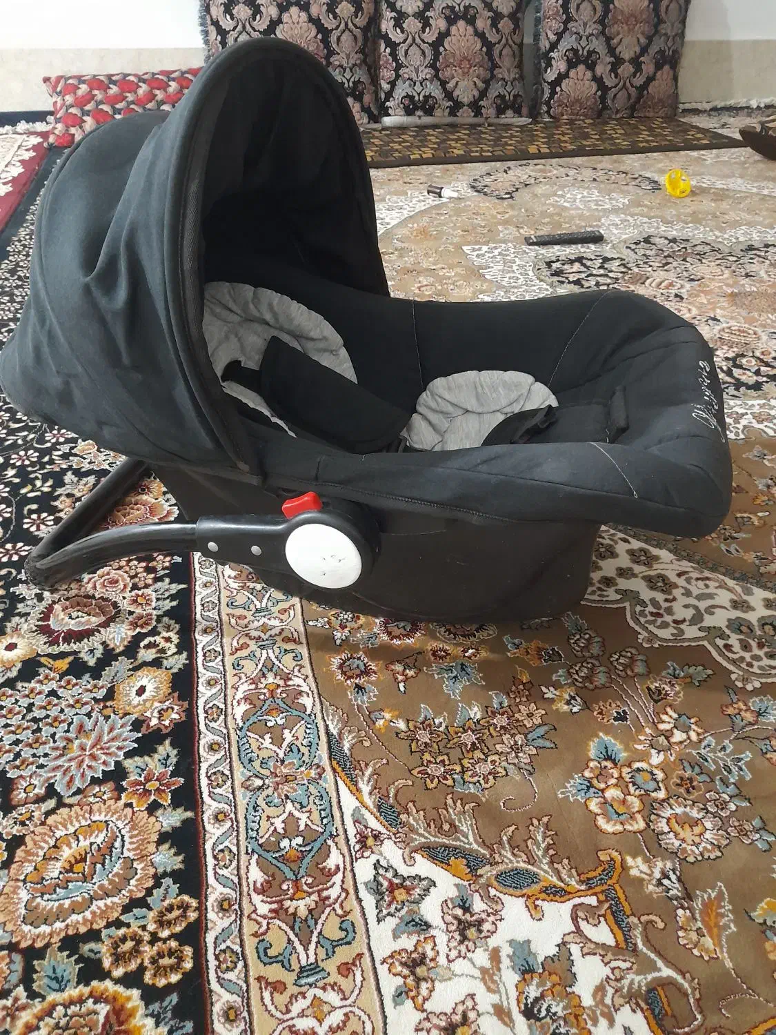 کریر ۵۵۰تومن|کالسکه و لوازم جانبی|منوجان, |دیوار