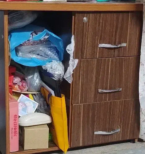 میز تحریر سالم|میز تحریر و کامپیوتر|اسلام‌شهر, باغ فیض|دیوار