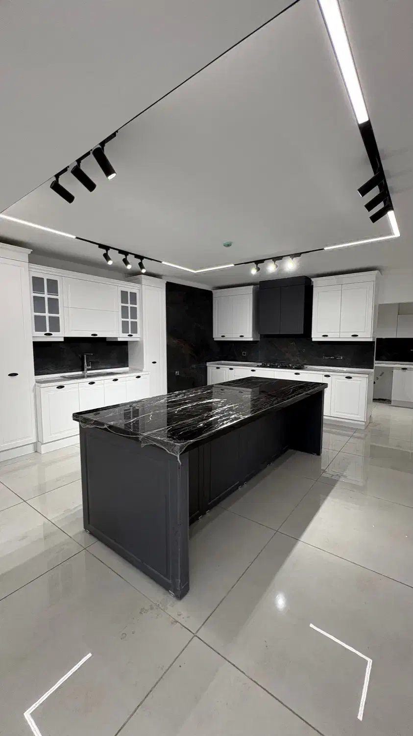 حمزه - ۳۶۰ متر - ۴ خواب|فروش آپارتمان|کرمان, |دیوار