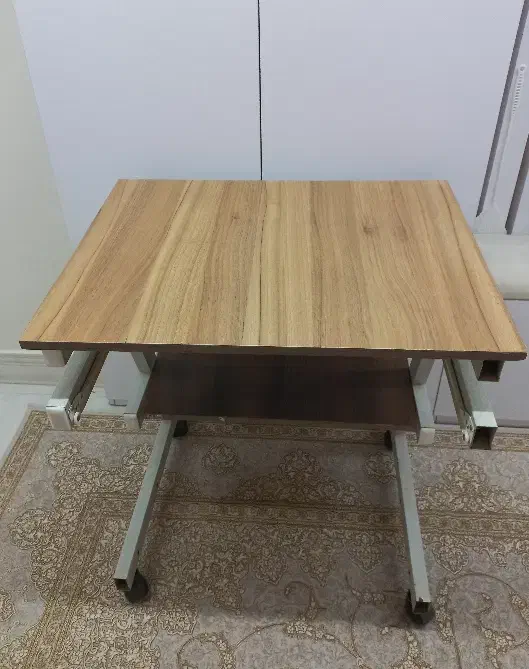 میز|میز تحریر و کامپیوتر|برخوار, |دیوار