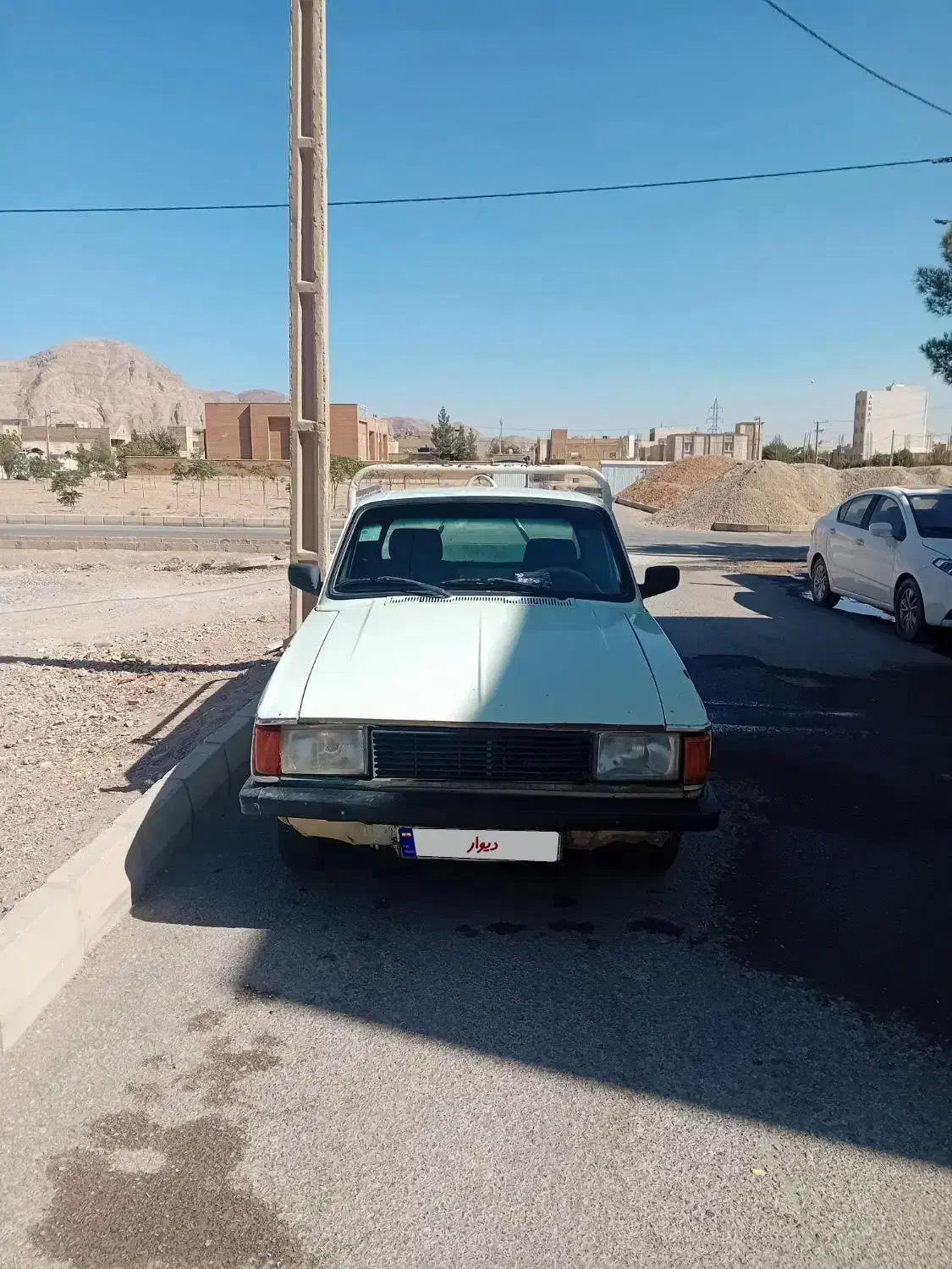 وانت بار  فروشی  ۸۸ معاوضه با پراید یا روا سال|خودرو سواری و وانت|نجف‌آباد, قدس|دیوار