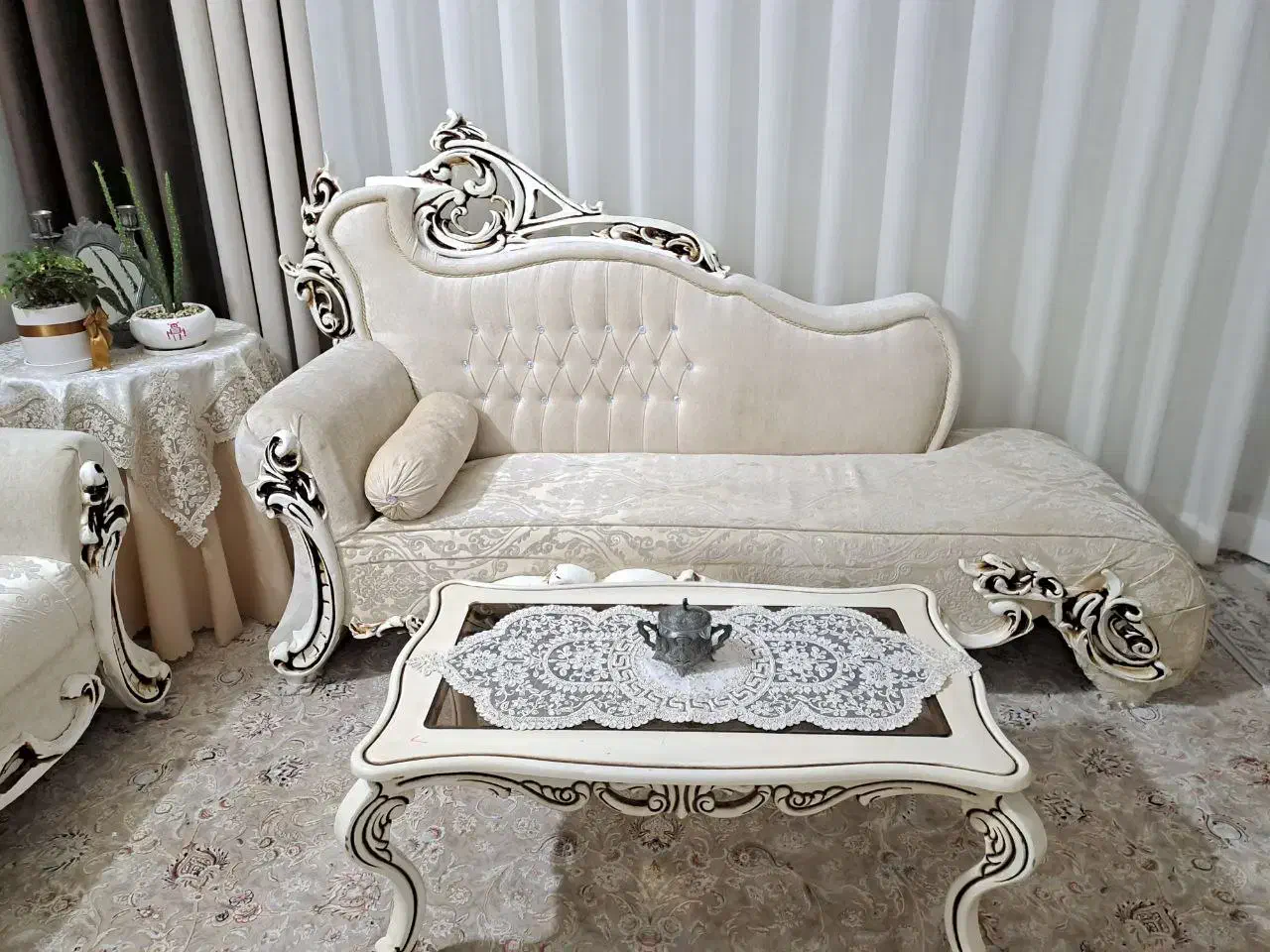 مبل|مبلمان خانگی و میز عسلی|گلبهار, شهر جدید گلبهار|دیوار