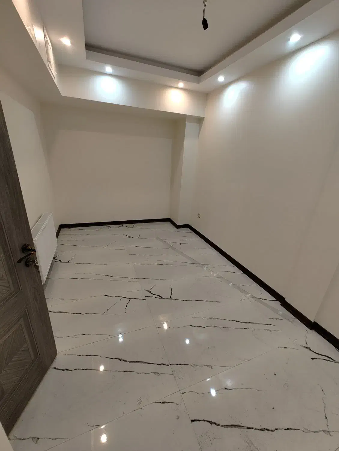 100متری/دو خواب/کلید نخورده