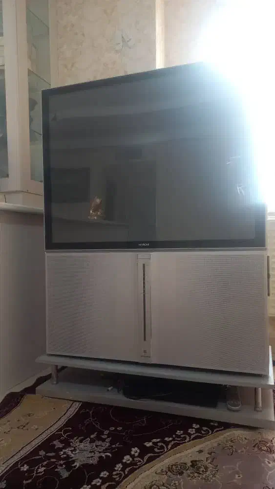 فروشی به علت کمبود جا|تلویزیون و پروژکتور|پرند, فاز ۵|دیوار