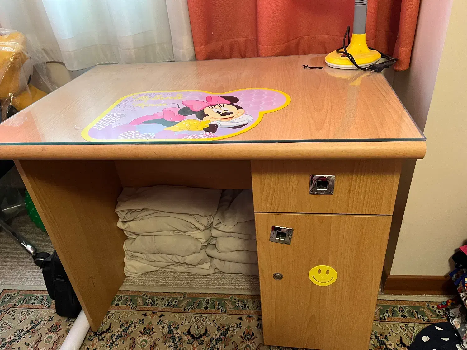 تخت و میز تحریر|تخت و سرویس خواب|اصفهان, جلفا|دیوار