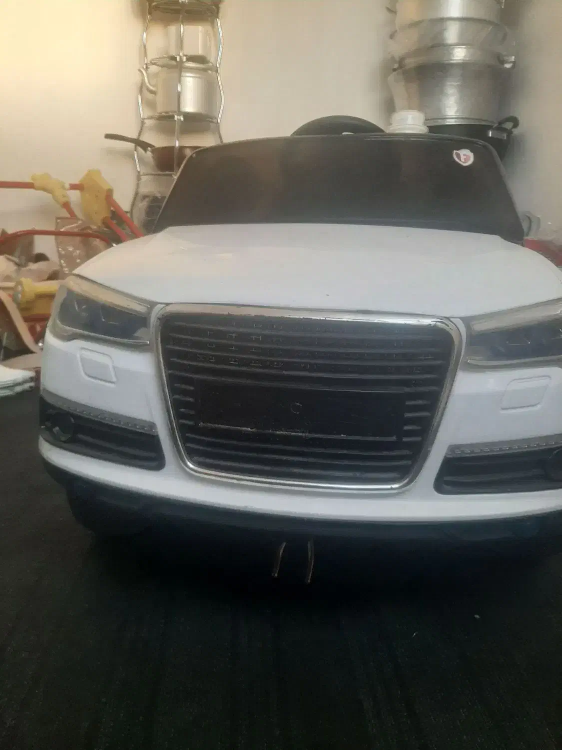 ماشین شارژی در حد نو|اسباب‌بازی بچه|شیروان (خراسان), |دیوار