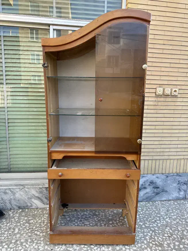 کتابخانه|کتابخانه، شلف، قفسه‌های دیواری|مشهد, امام رضا (ع)|دیوار