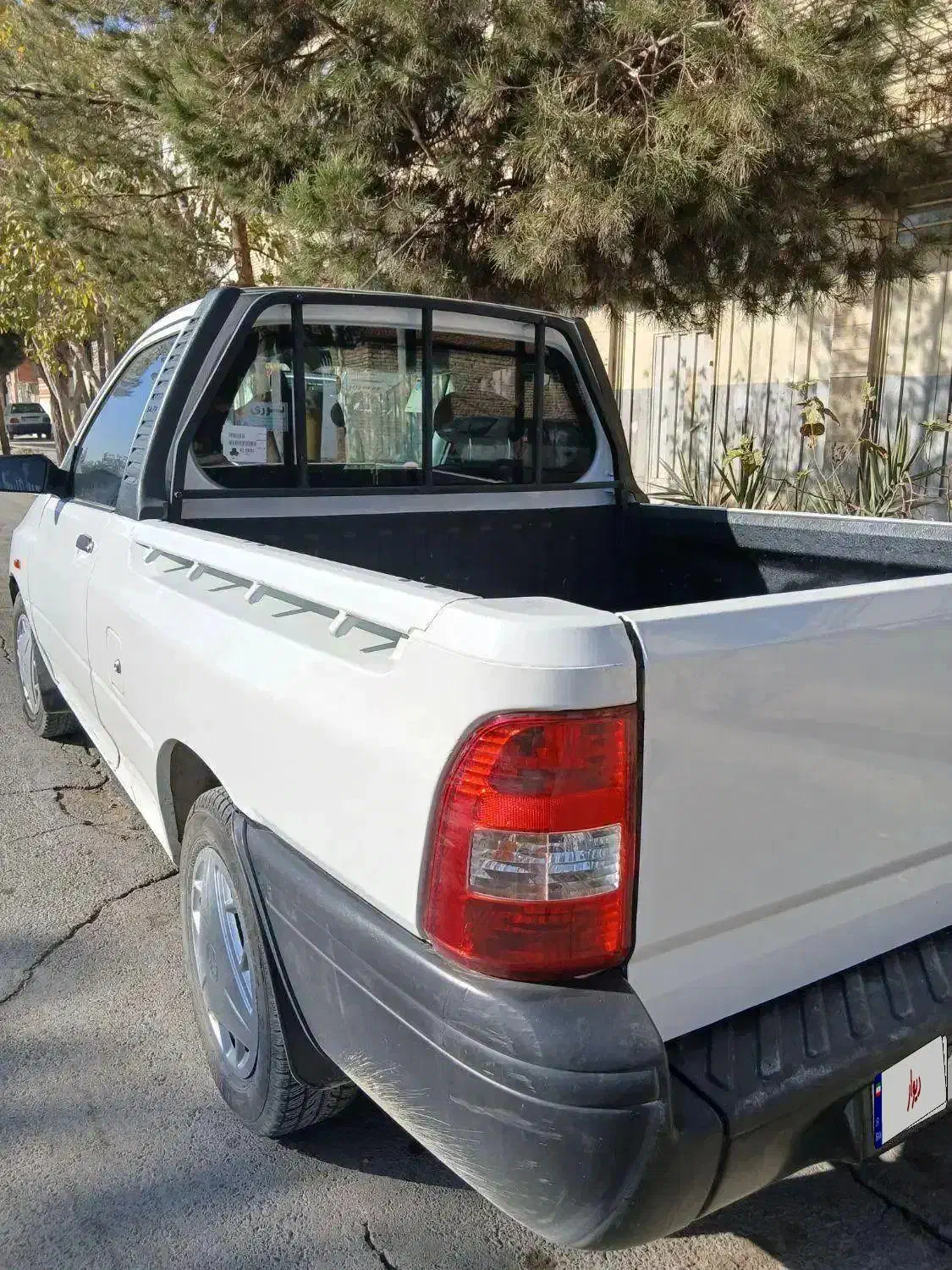 پراید وانت بی رنگ شاسی سالم پا به صفر لاینر دار|خودرو سواری و وانت|اصفهان, ارغوانیه|دیوار