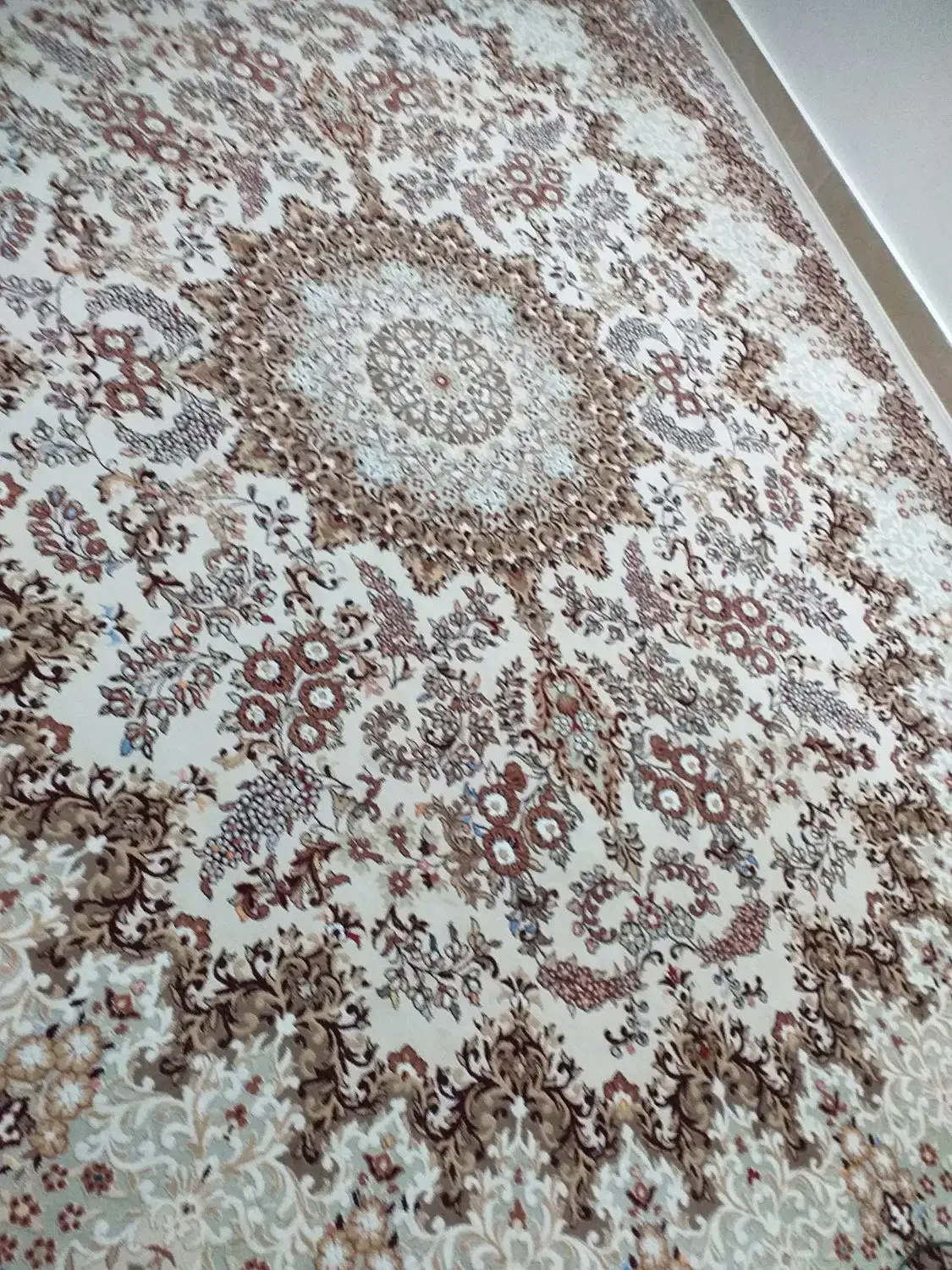 فرش۱۲متری تمیز وشسته شده|فرش|ساوه, |دیوار