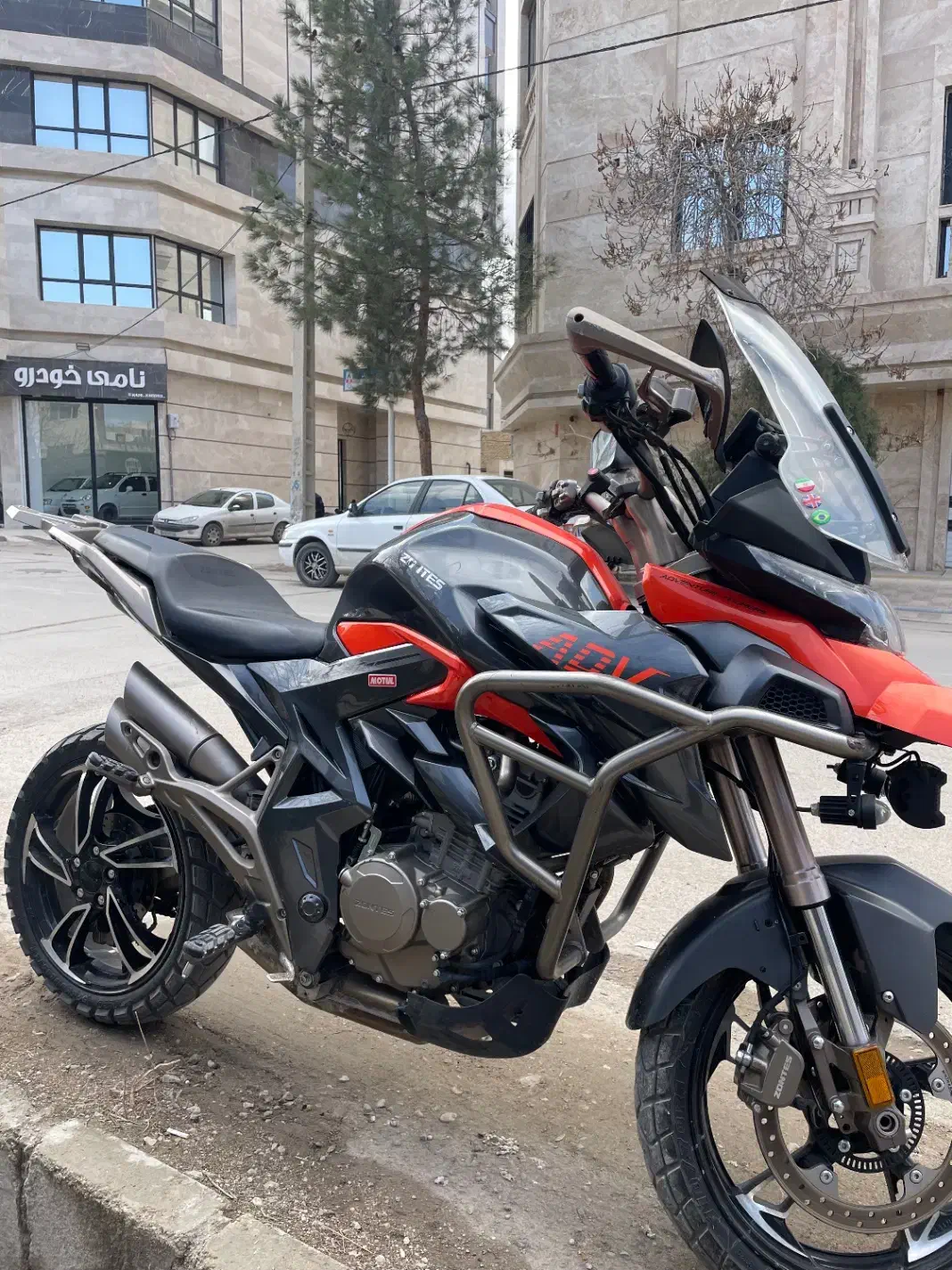 زونتس مدل ۱۴۰۰|موتورسیکلت|بجنورد, |دیوار