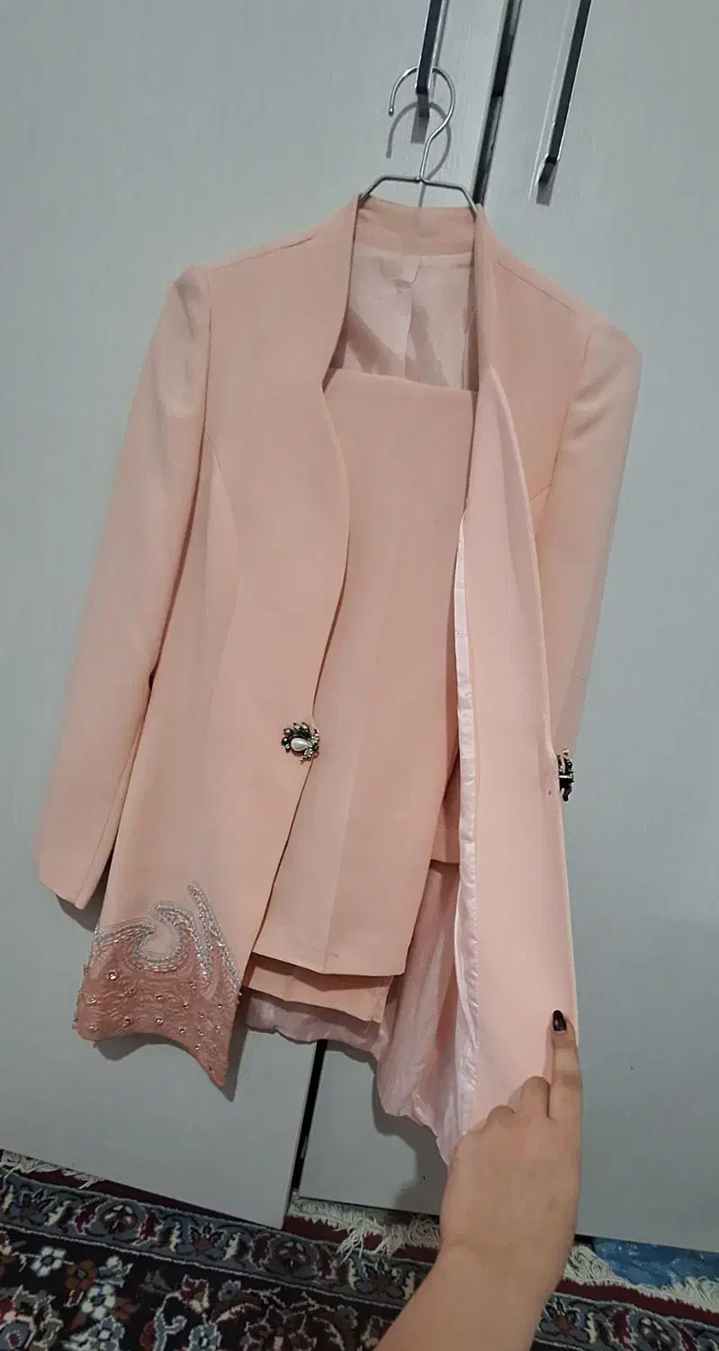 کت شلوار و کفش|لباس|گالیکش, |دیوار