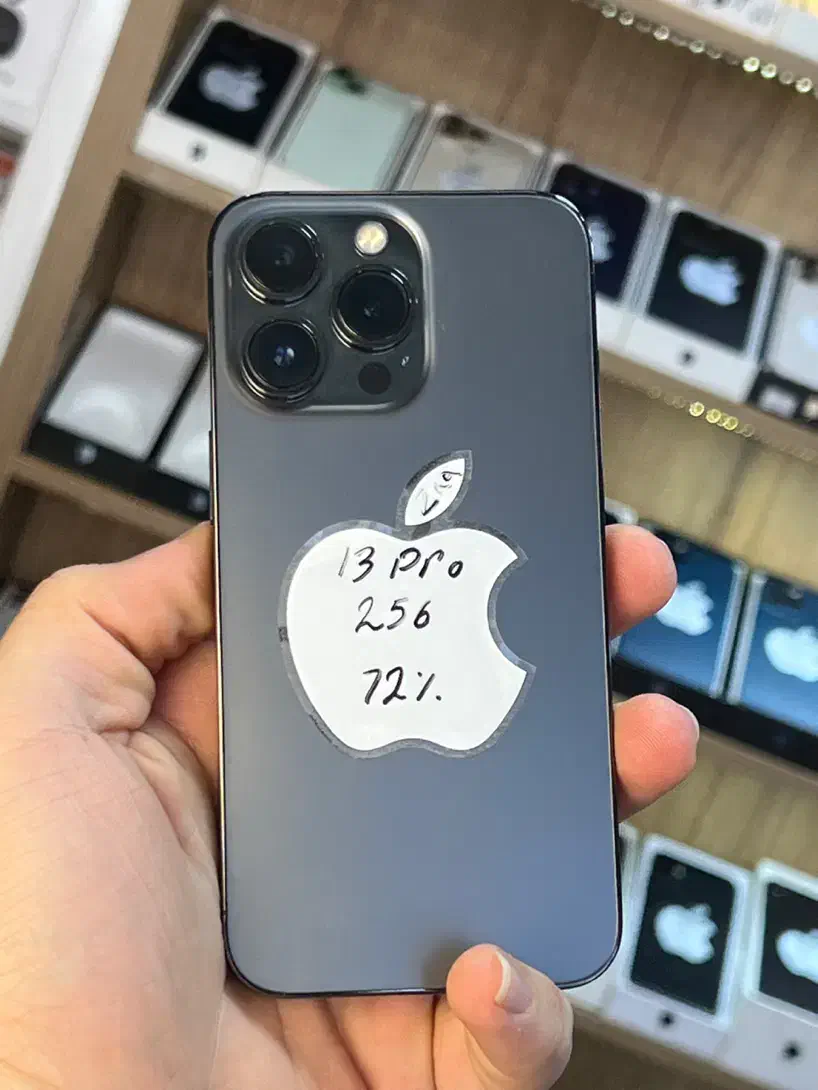 13 pro درحد تعداد موجود|موبایل|همدان, |دیوار