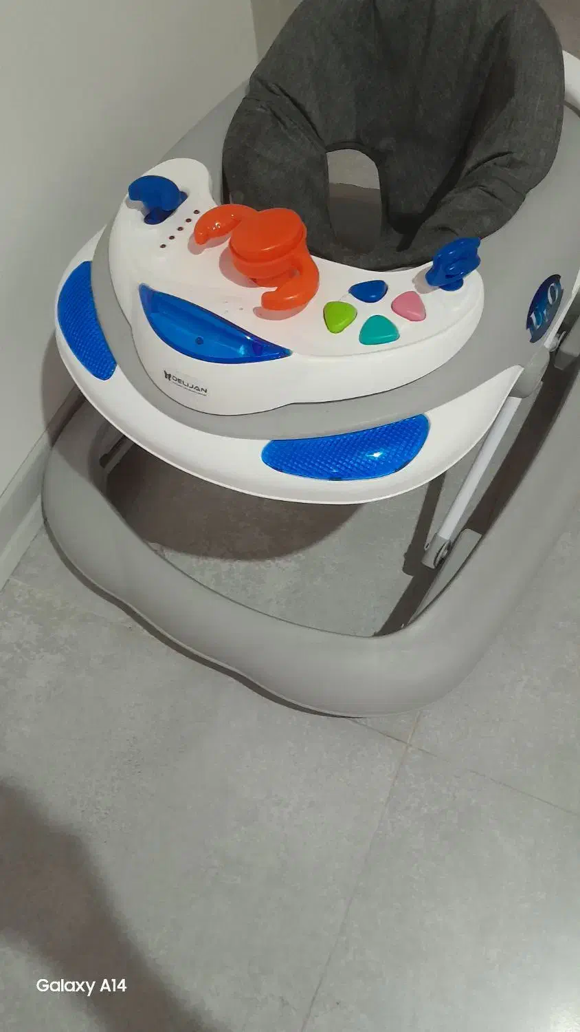 کالسکه|کالسکه و لوازم جانبی|بندر انزلی, معلم|دیوار