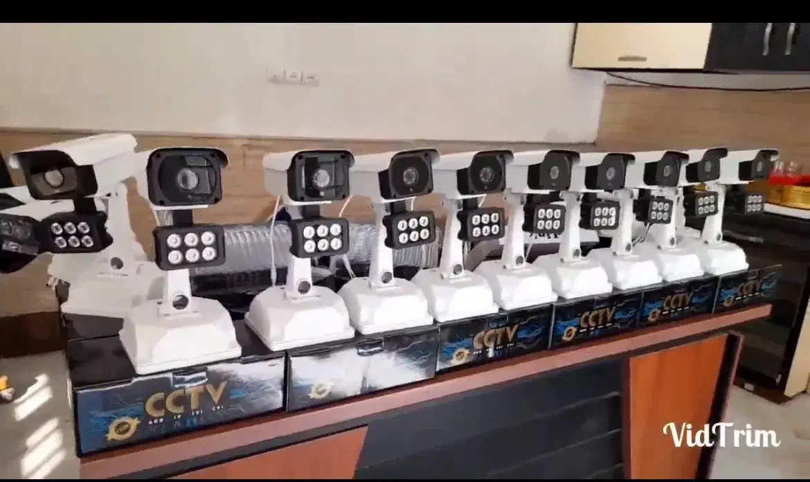 نصب و تعمیرات دوربین مدارسته کرکره برقی و جک برقی|خدمات پیشه و مهارت|پاکدشت, پاکدشت (مامازند)|دیوار