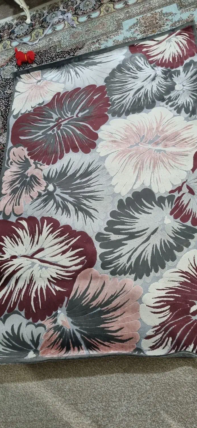 فرش ۴متری فانتزی بهمراه دوعدد پادری|فرش|تهران, سجاد|دیوار