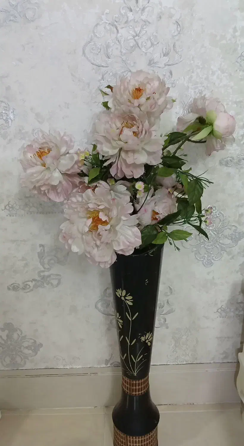 گل و گلدان باهم|گل مصنوعی|قشم, |دیوار