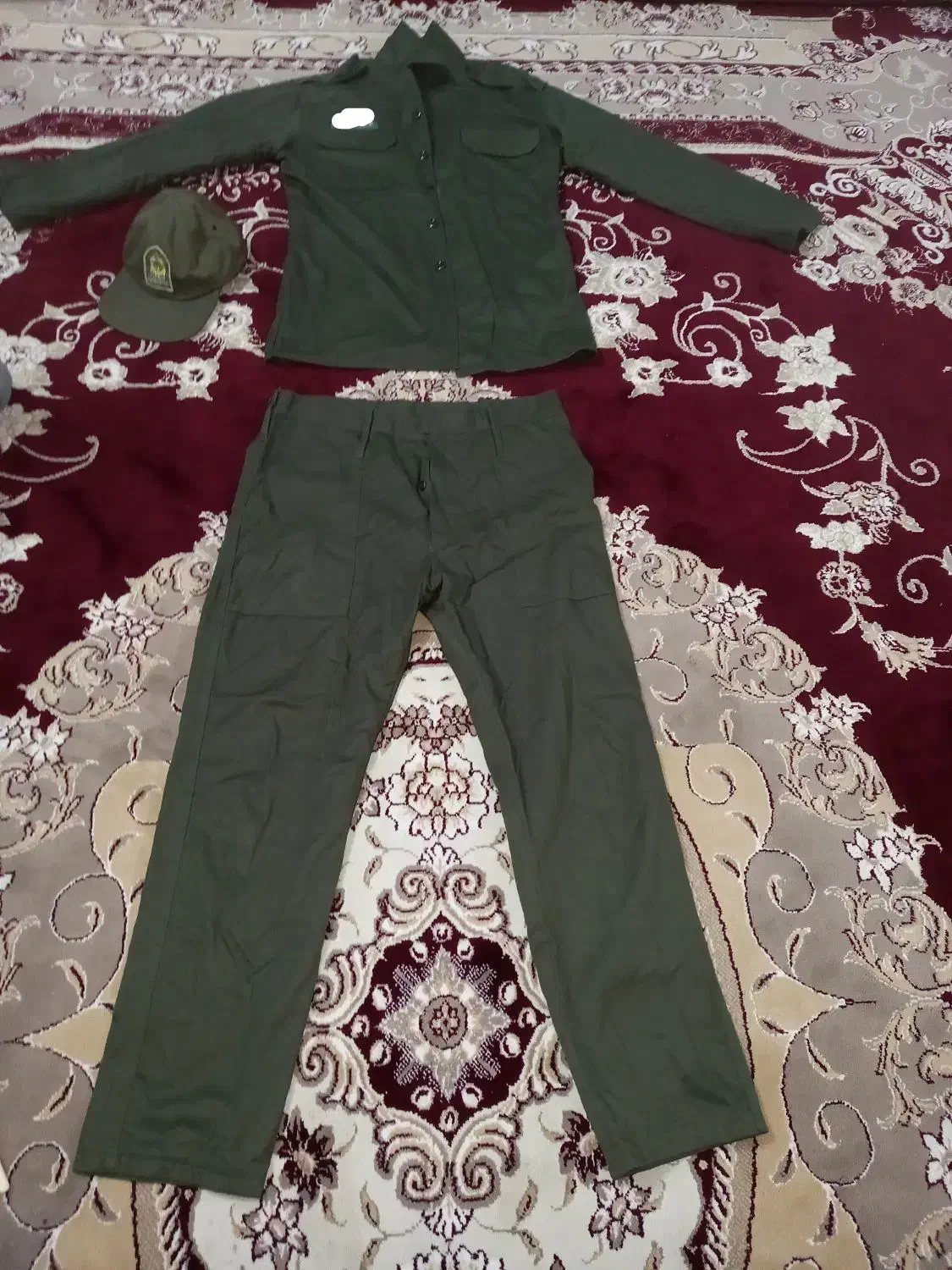 لباس سربازی|لباس|نیشابور, خط کاشمر|دیوار