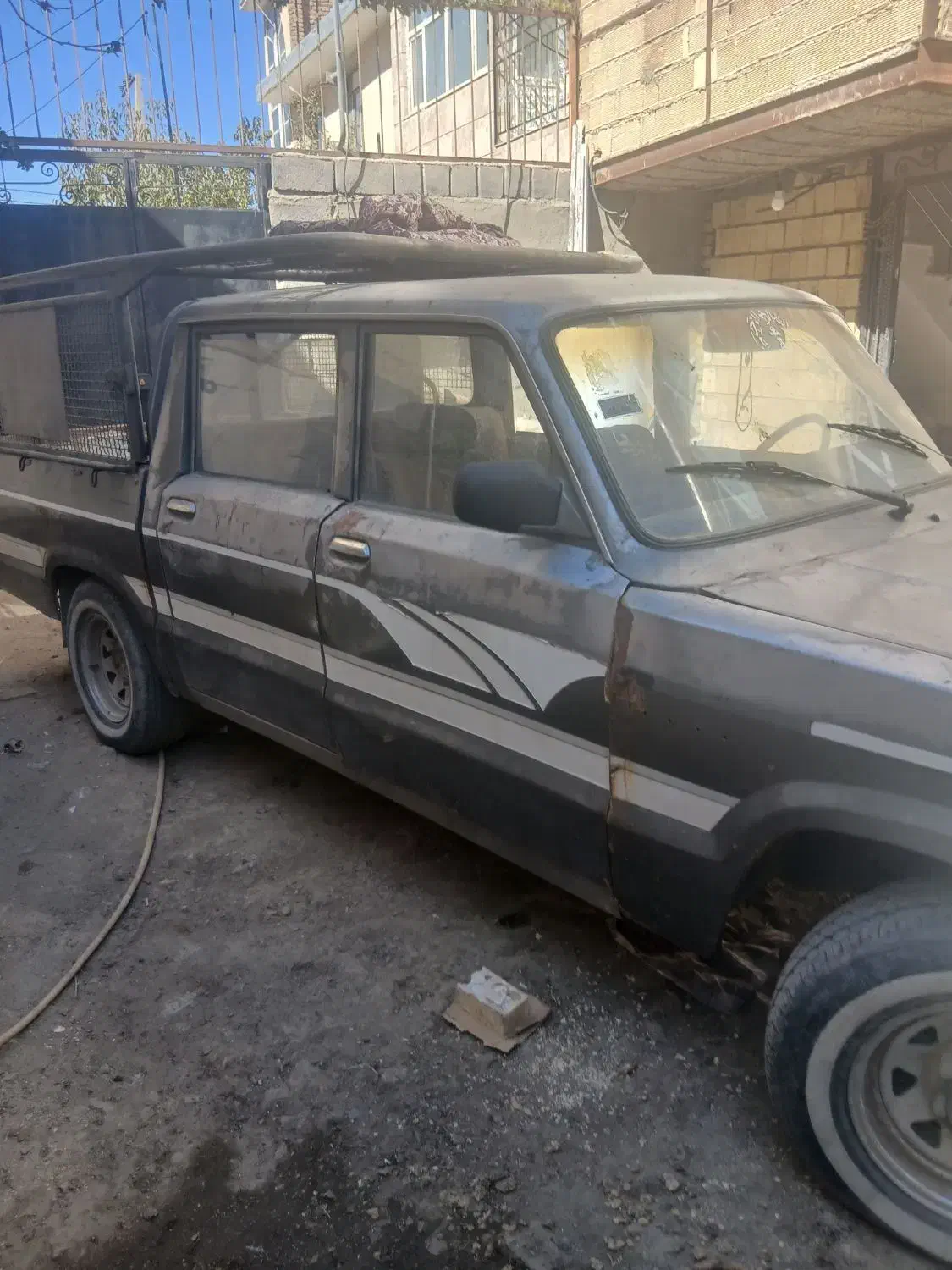 مزدادوکابین ۱۶۰۰|خودرو سواری و وانت|همدان, |دیوار