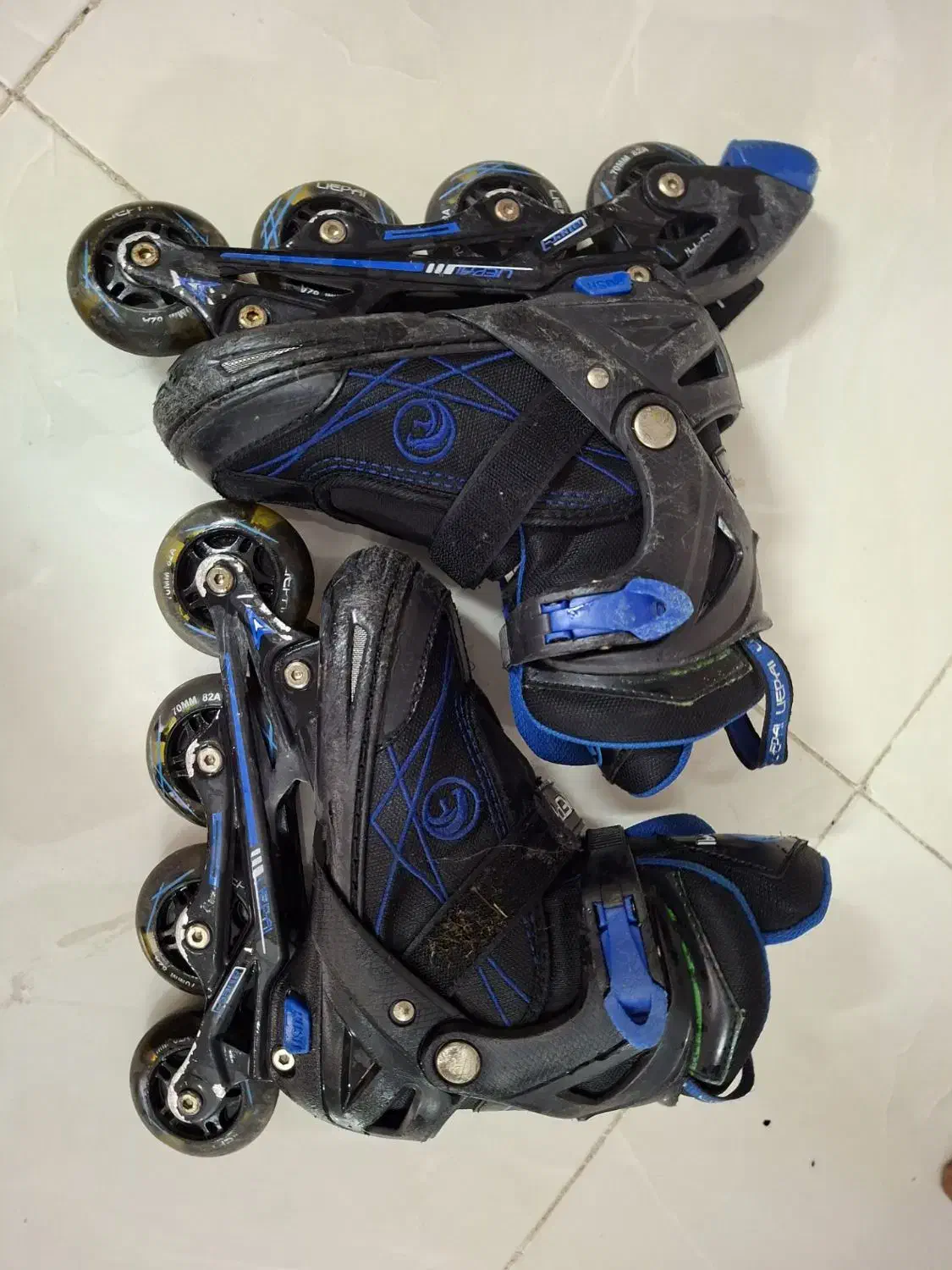 اسکیت رنگ آبی مشکی|دوچرخه، اسکیت، اسکوتر|گلبهار, شهر جدید گلبهار|دیوار