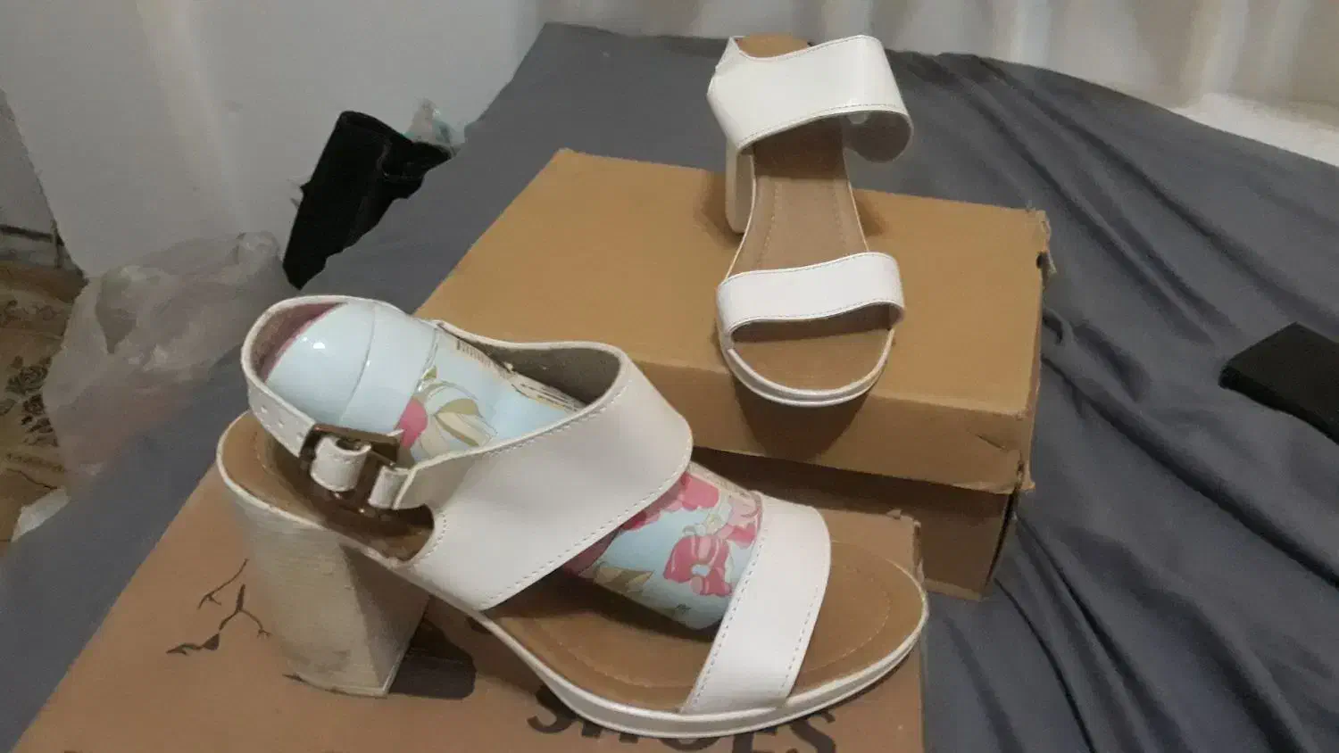 کفش عروس و بوت|کیف، کفش، کمربند|شهریار, شهریار|دیوار