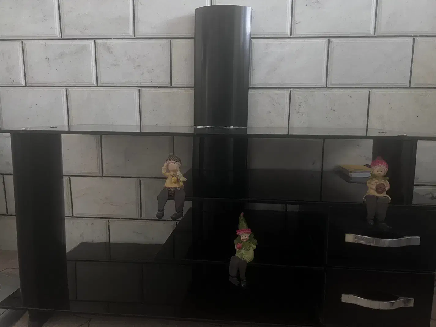 میزتی وی شیشه ای|میز تلویزیون|شاهرود, |دیوار