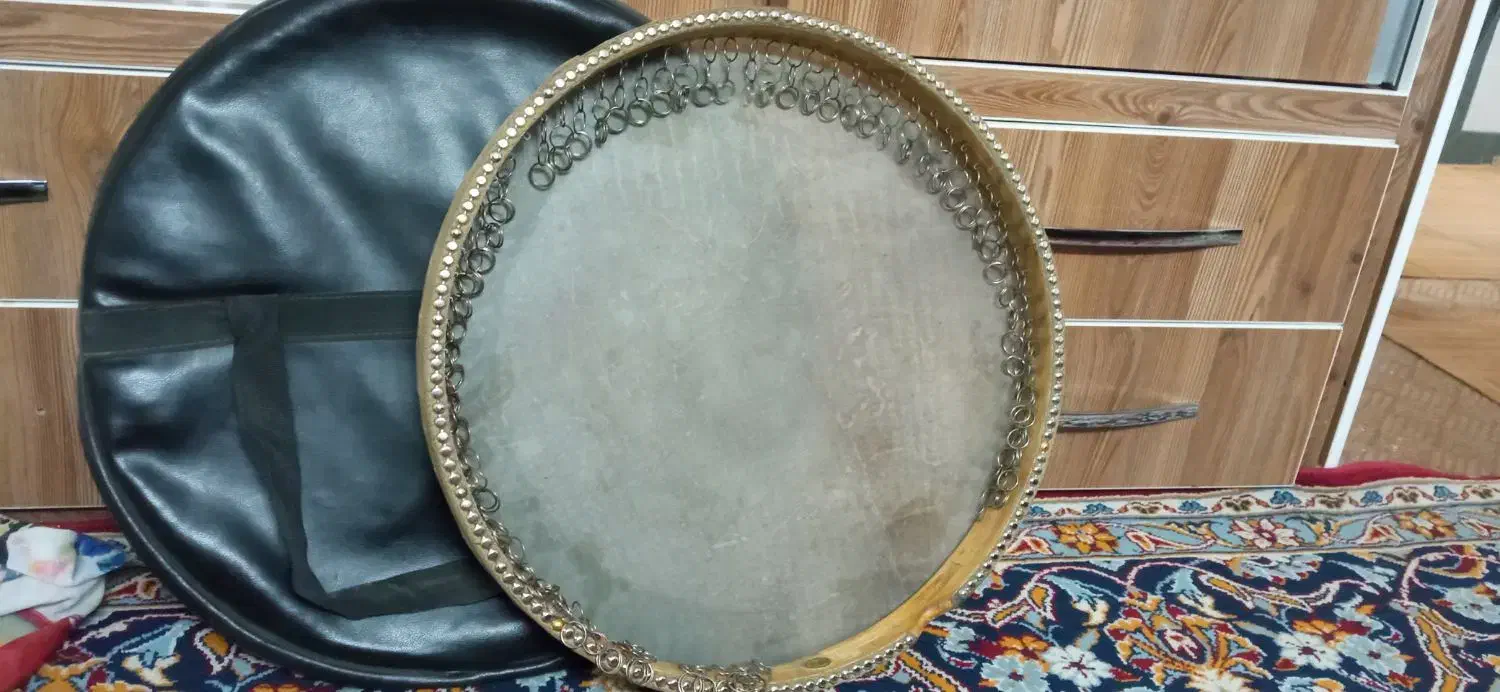 دف اصل پژمان حدادی|سازهای سنتی|نجف‌آباد, پادگان|دیوار