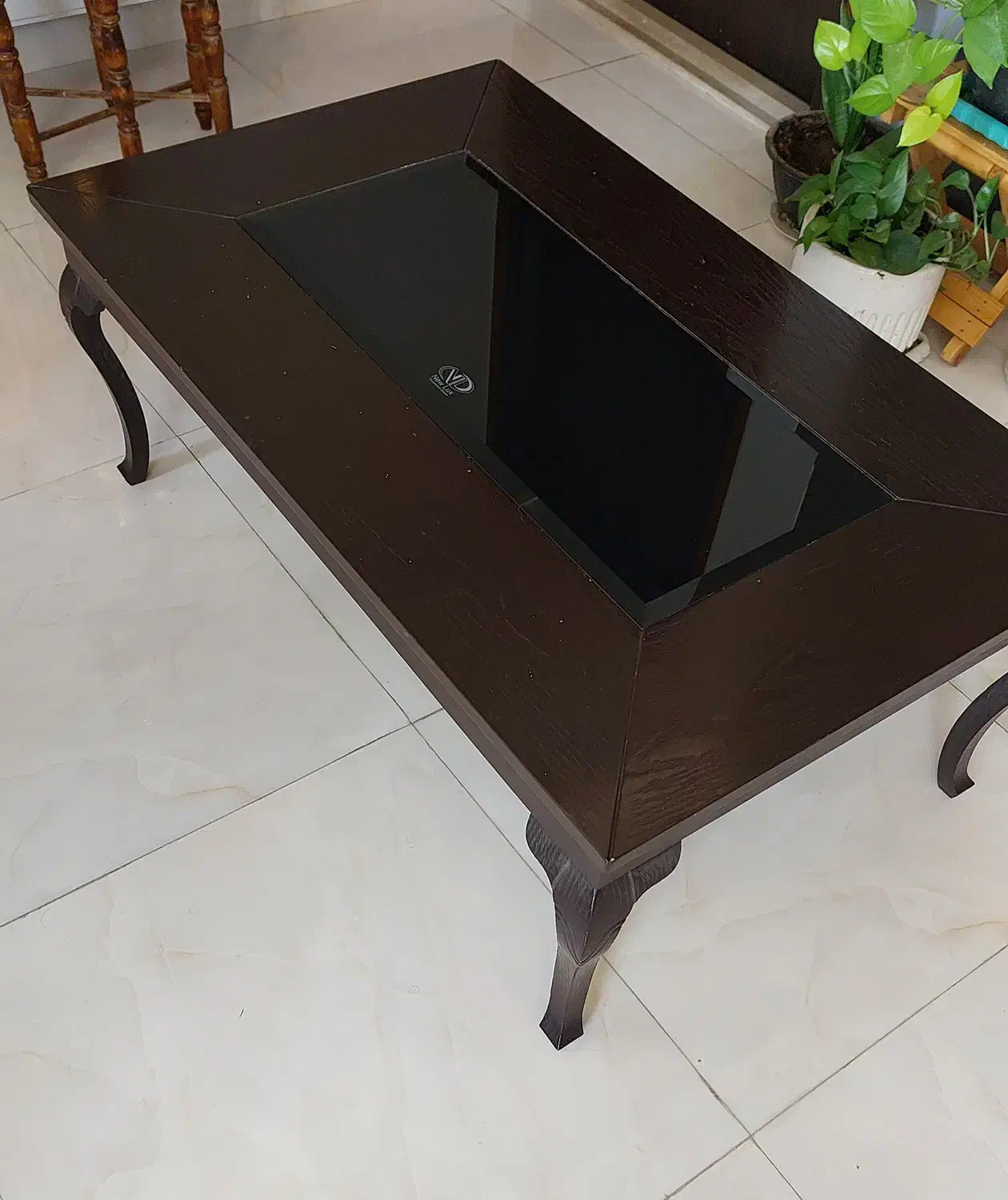 ۴ عدد میز جلو مبلی چوبی در حد نو(میز عسلی)|مبلمان خانگی و میز عسلی|کاشان, امیرکبیر|دیوار