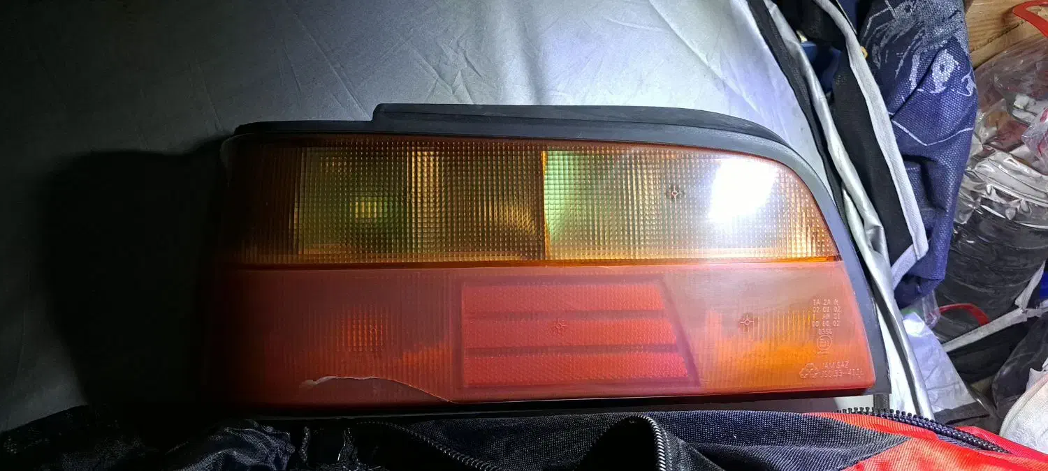 چراغ خطر عقب پرشیا|قطعات یدکی و لوازم جانبی|فردیس, فردیس|دیوار