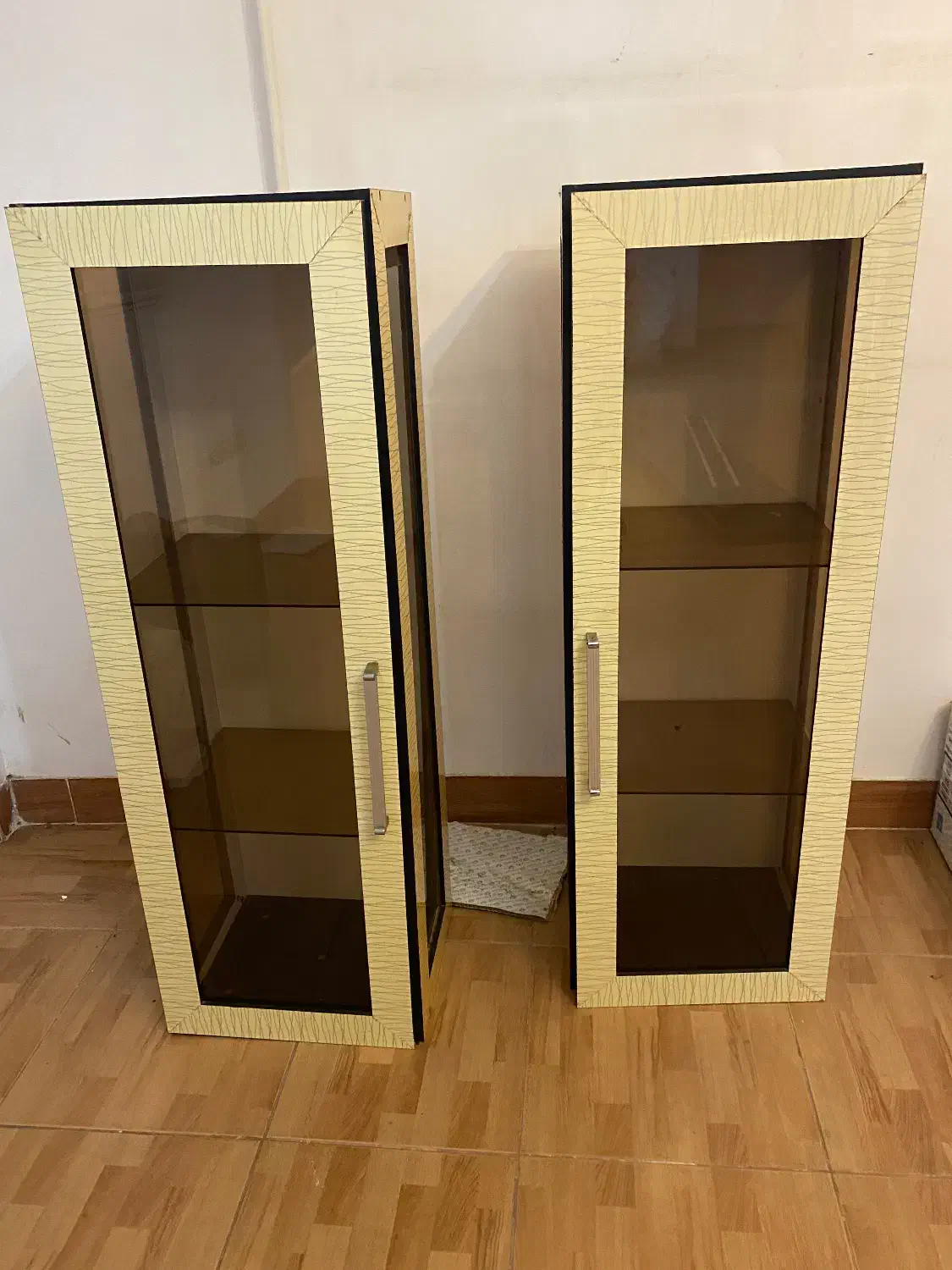 دکوری کابینت هایگلس|کتابخانه، شلف، قفسه‌های دیواری|لاهیجان, گلستان|دیوار