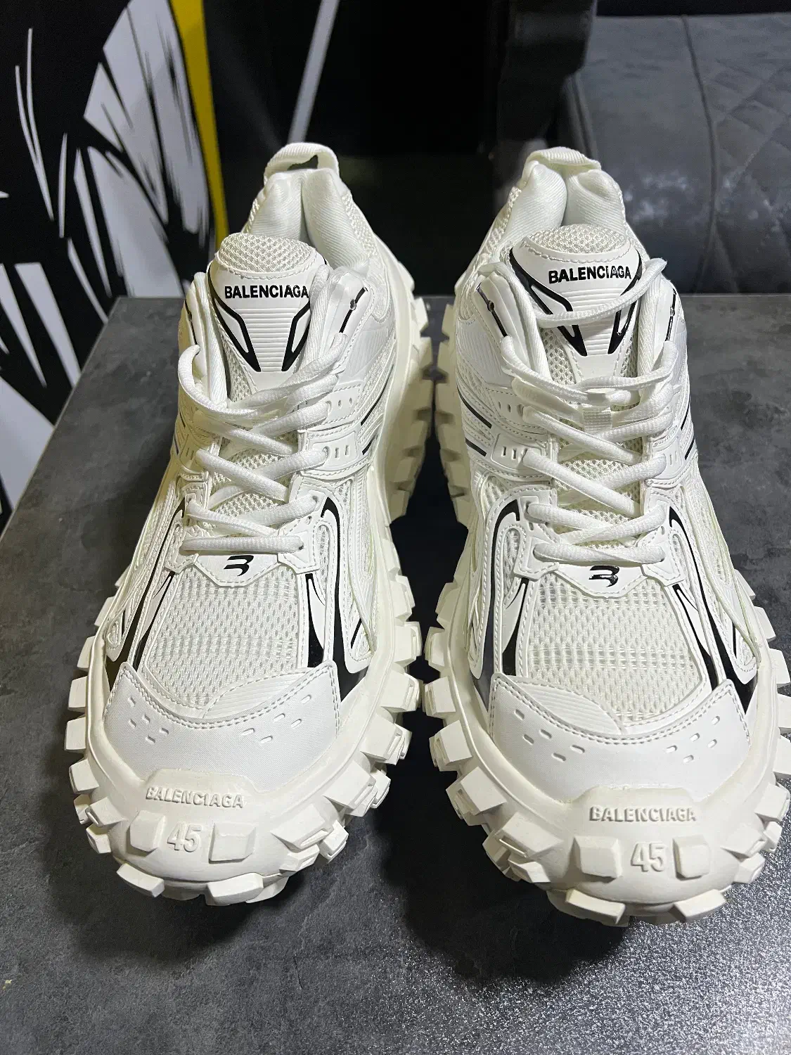 دو جفت کتانی اَصل و کاملاً سالم اکبند|کیف، کفش، کمربند|کرج, شهرک بنفشه|دیوار