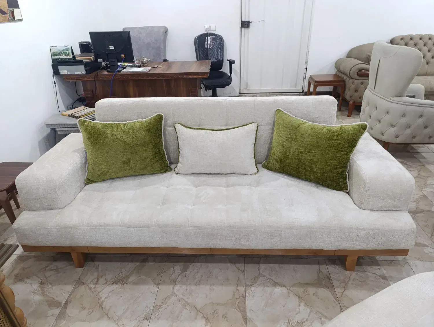 مبلمان شوکا|مبلمان خانگی و میز عسلی|بهنمیر, |دیوار